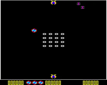 Protector (1983)(Abercrombie)[h TSTH] screen shot game playing